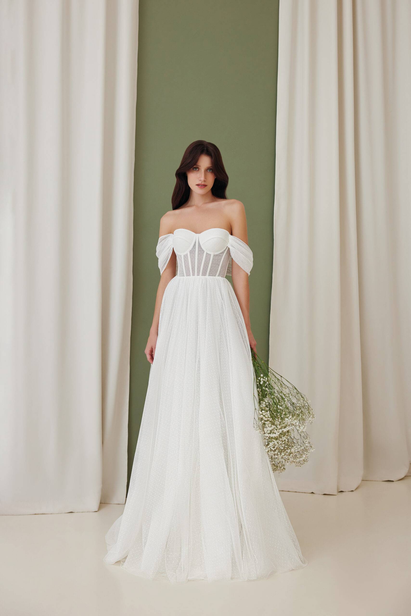 Svatební šaty CROWN 2022