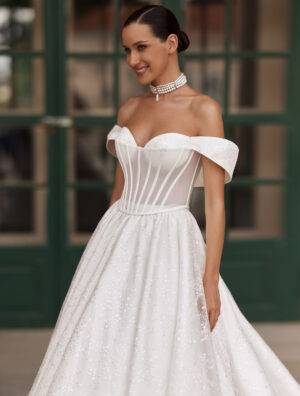 svatební šaty Praha model 3433 CROWN Wedding Salon